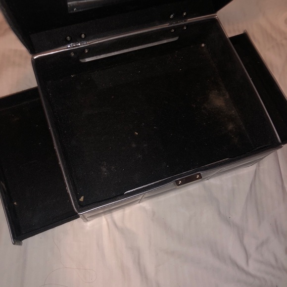 Makeup case - Picture 2 of 4